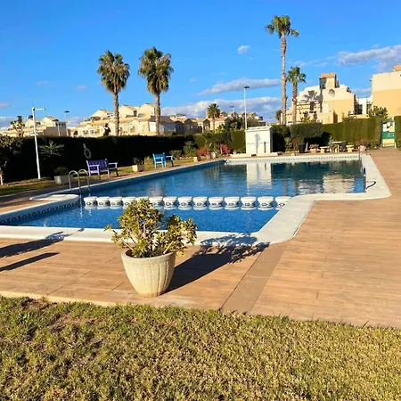 Appartement House Sungrila, 3 Rooms, Kitchen And Terrace Torrevieja