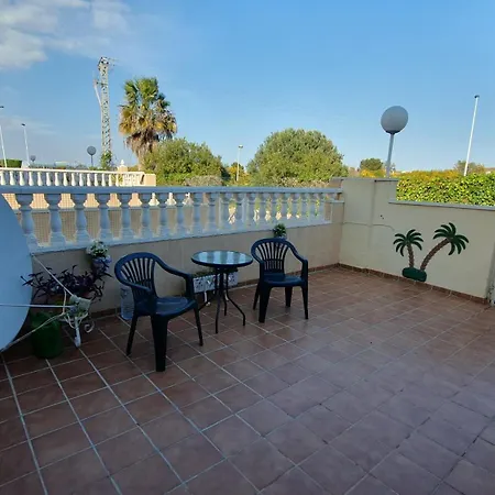 شقة House Sungrila, 3 Rooms, Kitchen And Terrace تورّيفيِخا