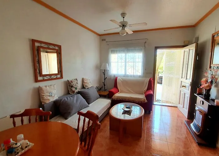 House Sungrila, 3 Rooms, Kitchen And Terrace Torrevieja