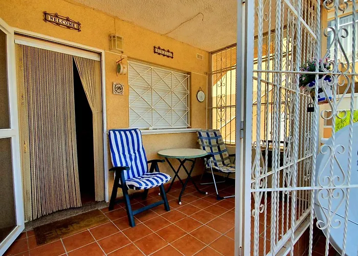 House Sungrila, 3 Rooms, Kitchen And Terrace Torrevieja